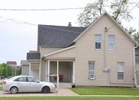 Building Photo - 404 S Marion St