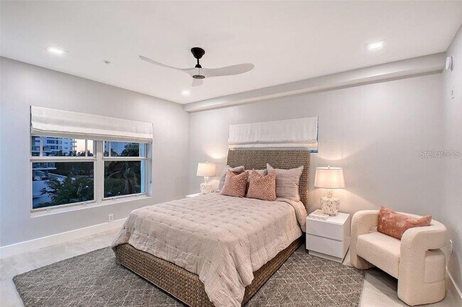 Building Photo - 650 Golden Gate Point