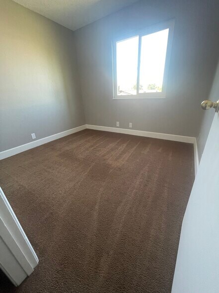 Building Photo - 326 Stafford Way