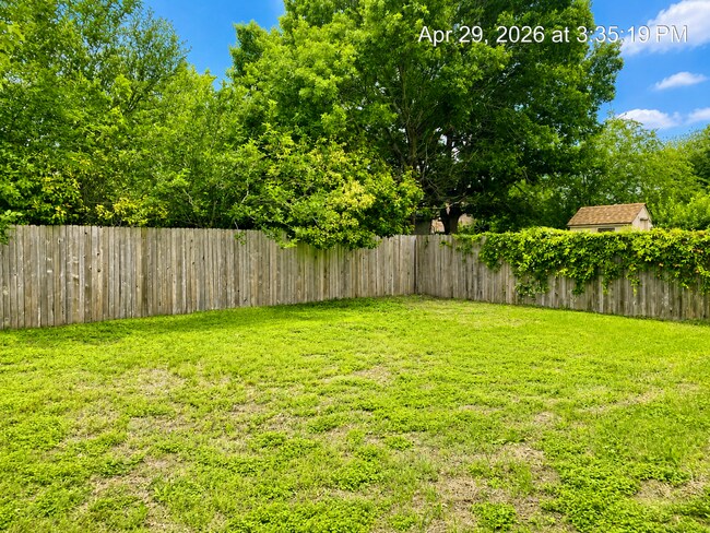 Building Photo - 3 Bedroom/2 Bath Shaenfield Pl Subdivision