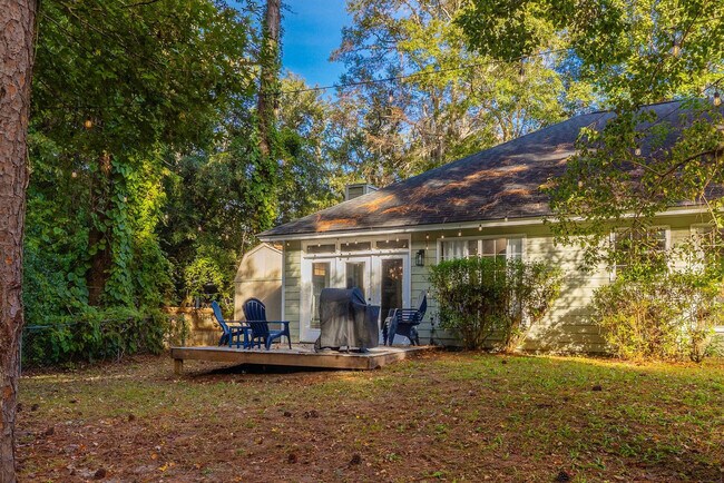 Building Photo - 9 Walthour Cove