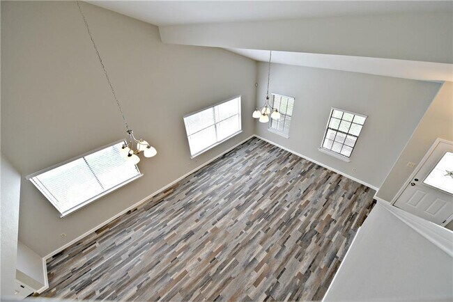 Building Photo - 13003 Sinton Ln