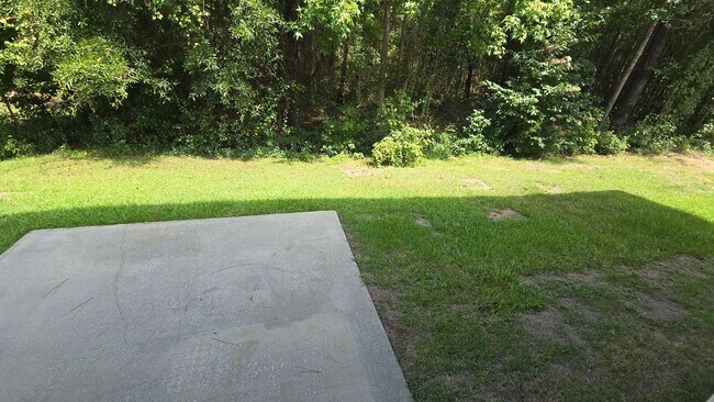 Building Photo - 614 Summerhill Dr