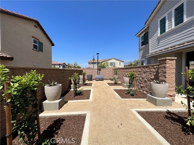 Building Photo - 16036 Olivas Ln