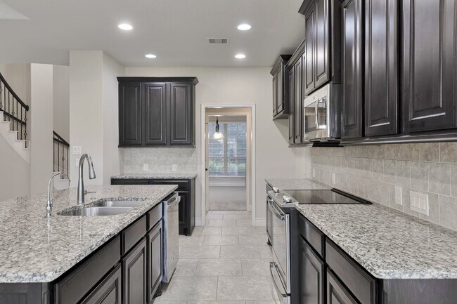 Building Photo - 2882 Coral Sky