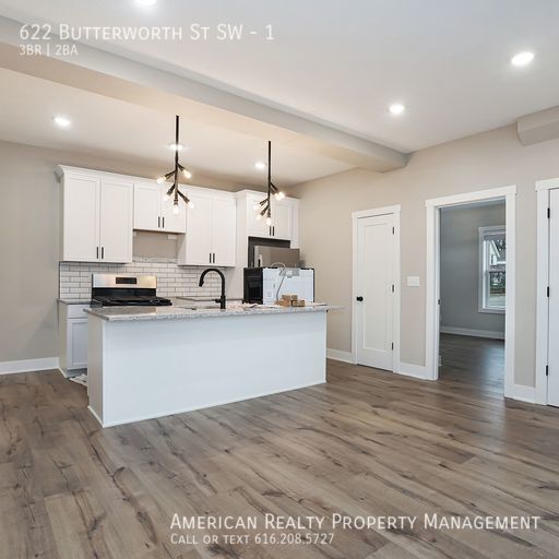 Building Photo - 622 Butterworth St SW