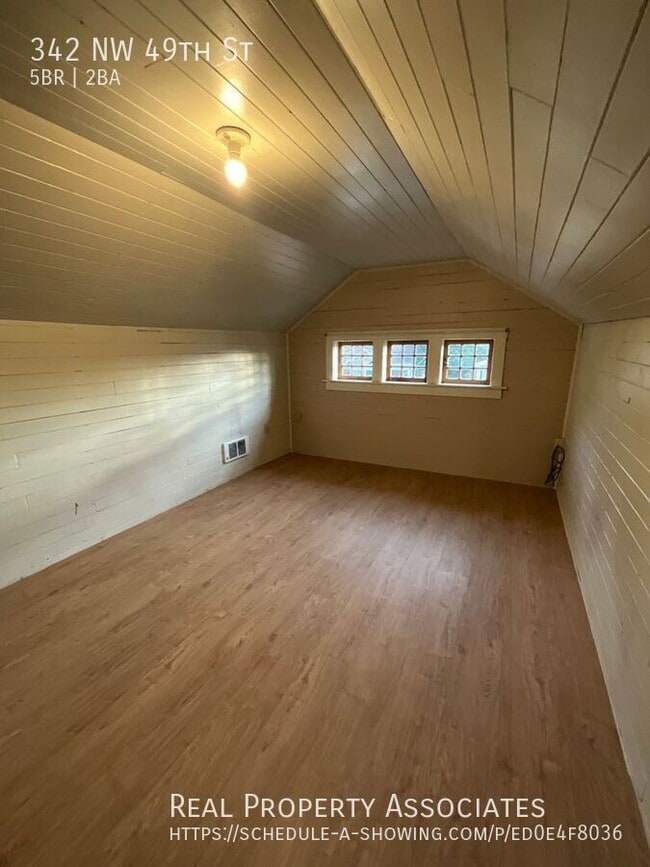 Building Photo - 342 NW 49th St