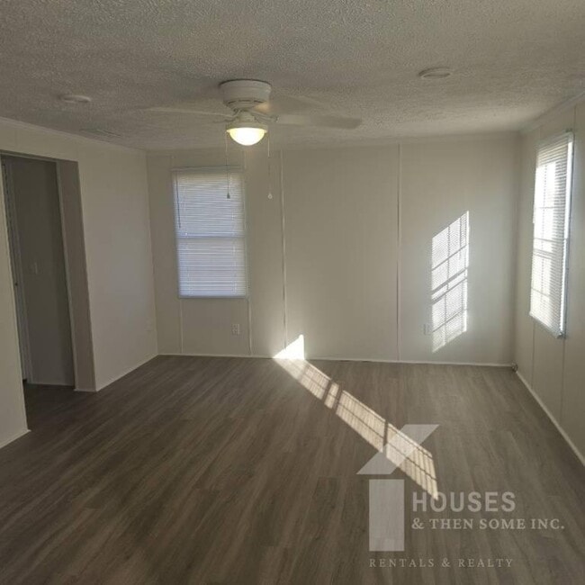 Building Photo - 214 Double Bridge Rd