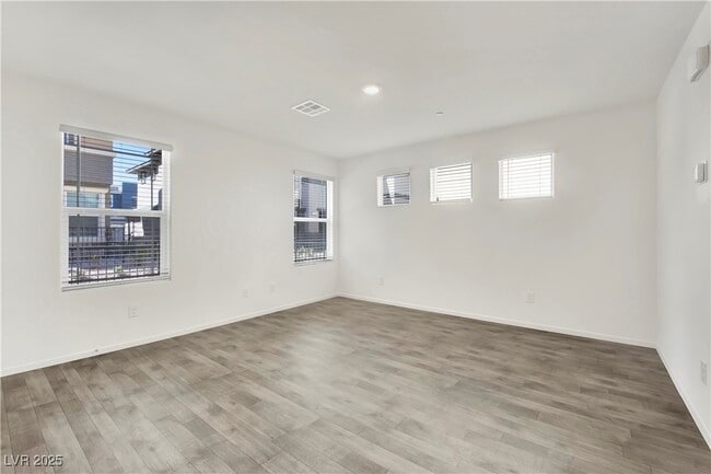 Building Photo - 1133 Scarlet Sparrow St