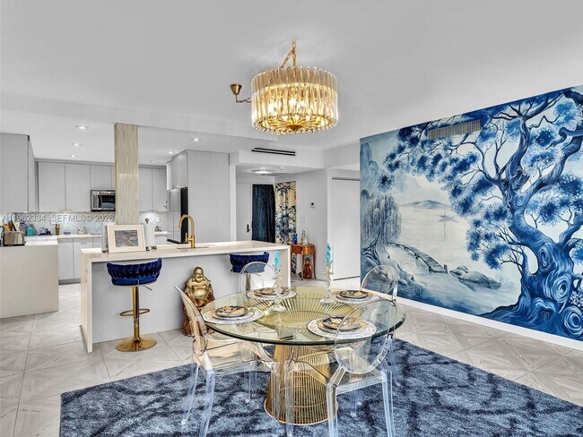 Building Photo - 101 Crandon Blvd