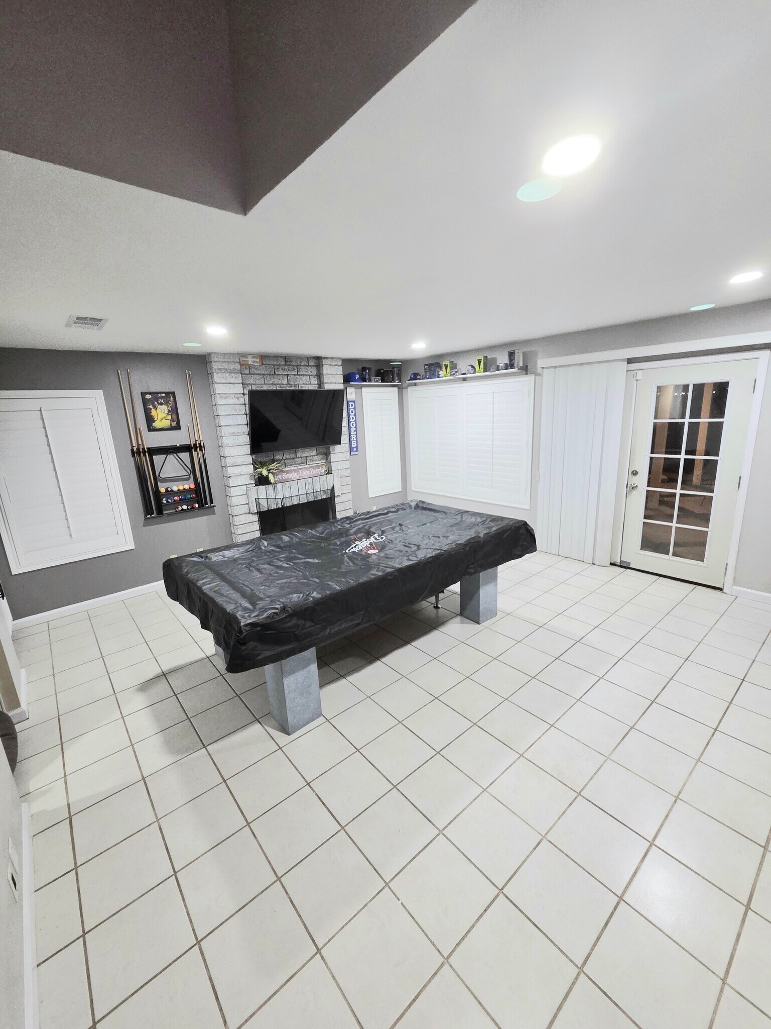 Building Photo - 22 Ridge Crest Cir