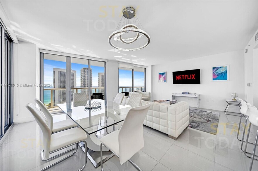 Building Photo - 2600 E Hallandale Beach Blvd
