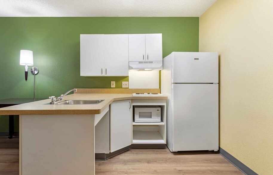 Building Photo - Furnished Studio-Houston - NASA - Johnson Space Center