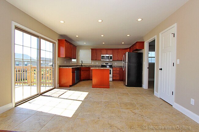 Building Photo - Home in Jackson Ridge Subdivision