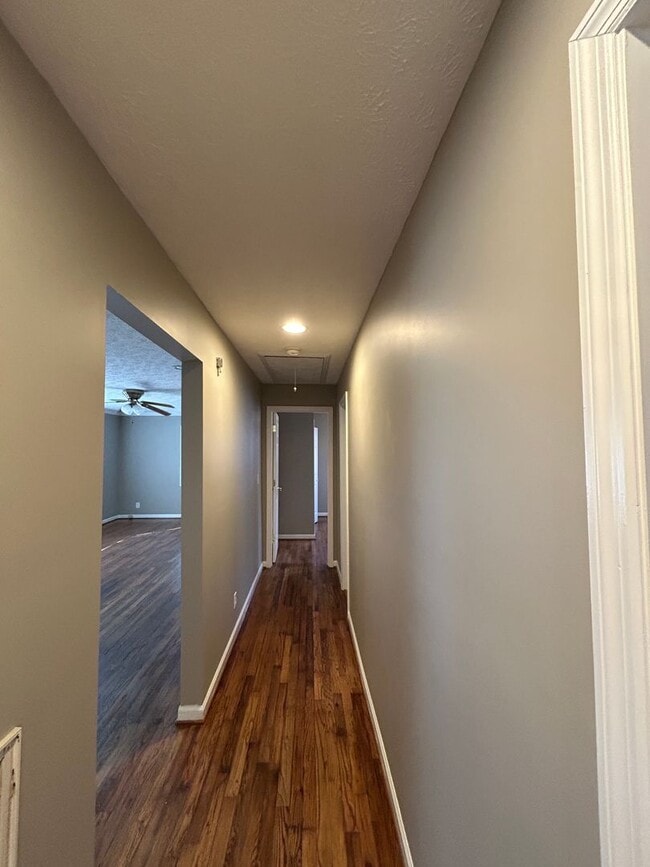 Building Photo - 125 Mitchell Rd