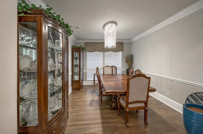 Building Photo - 6911 Twilight Elm Trace