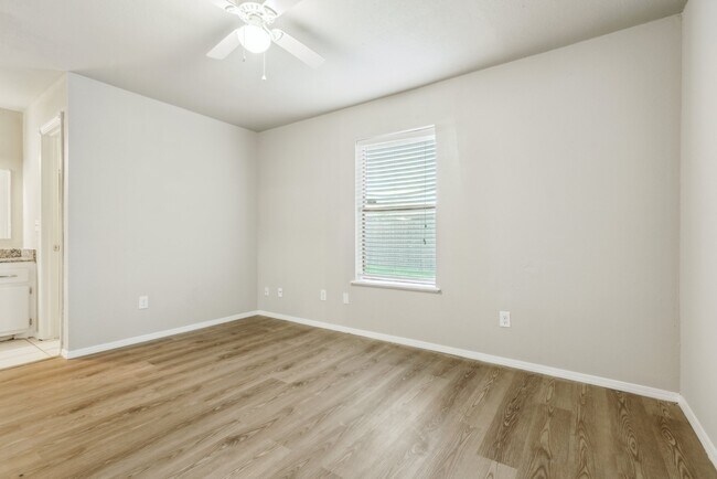 Building Photo - 12225 SW 14th St