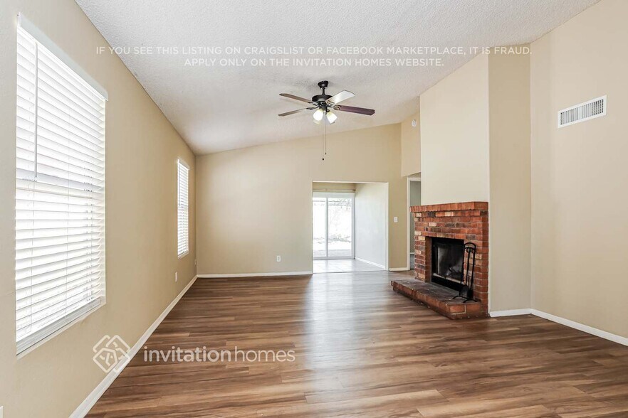 Building Photo - 4545 N 67th Ave