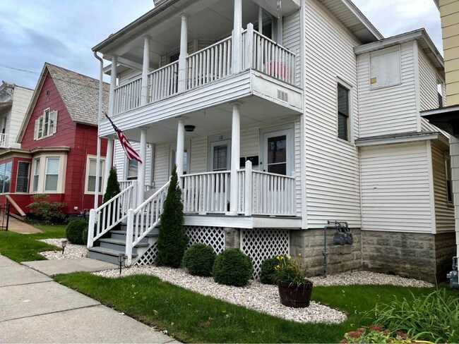 Primary Photo - 118 Hudson Ave