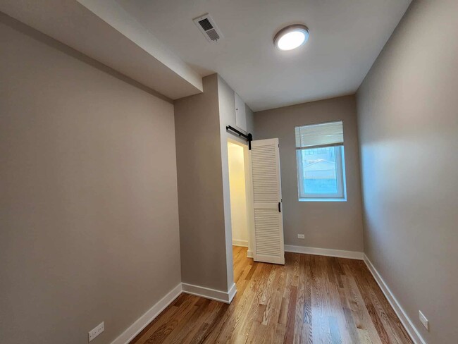 Building Photo - 6321 S Eberhart Ave