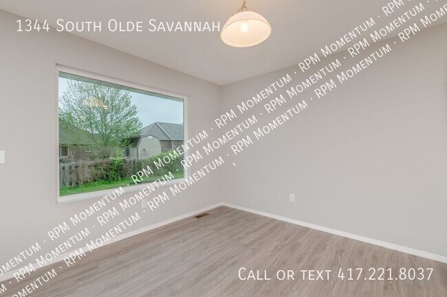 Building Photo - 1344 S Olde Savannah Ave