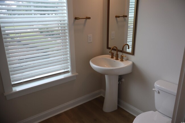 Building Photo - 8459 Waltzing Waves Ct