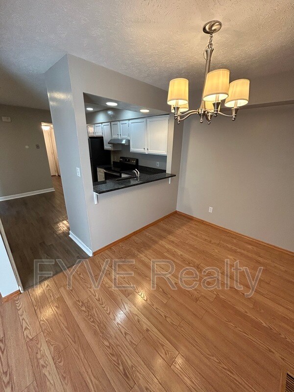 Building Photo - 5590 Barton Rd