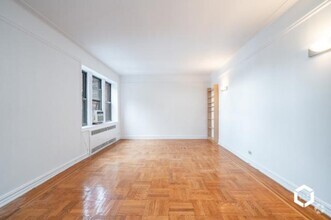 Building Photo - 1 bedroom in BROOKLYN NY 11218