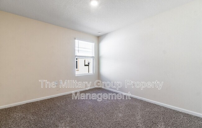Building Photo - 15668 Strawberry Roan Ct