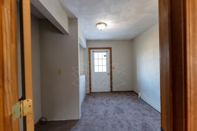 Building Photo - 89 S Washington St