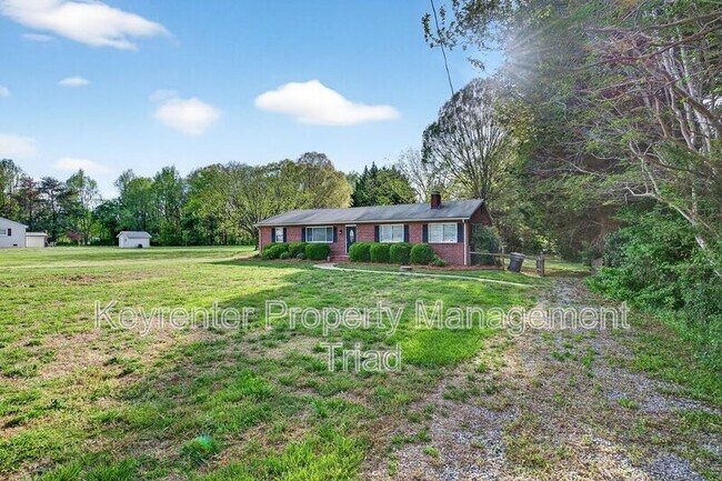 Building Photo - 2580 Bethel Church Rd