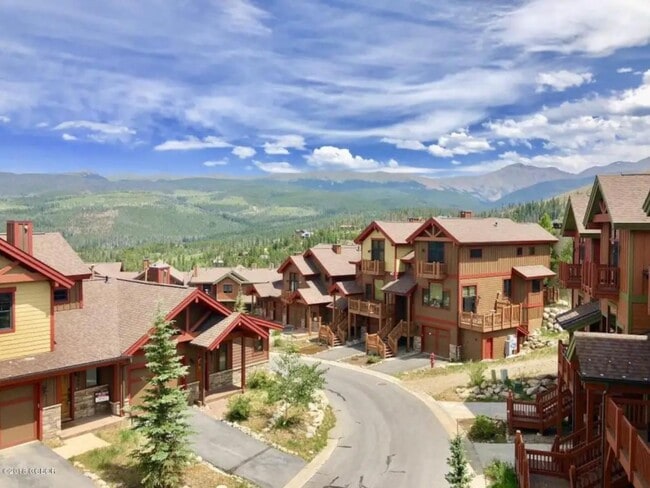 Building Photo - 970 Bear Trail