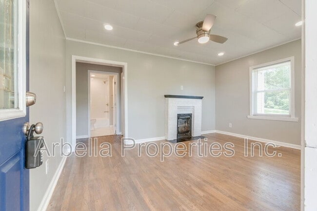 Building Photo - 2637 US-11W