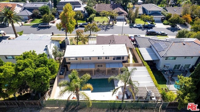 Building Photo - 18933 Kilfinan St