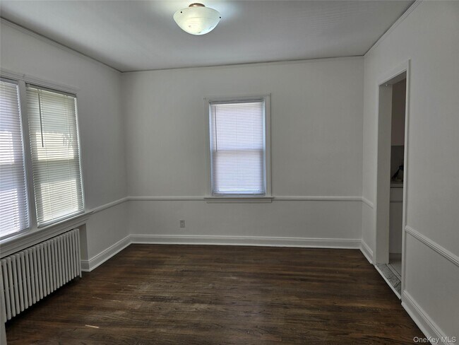 Building Photo - 123 Nugent St