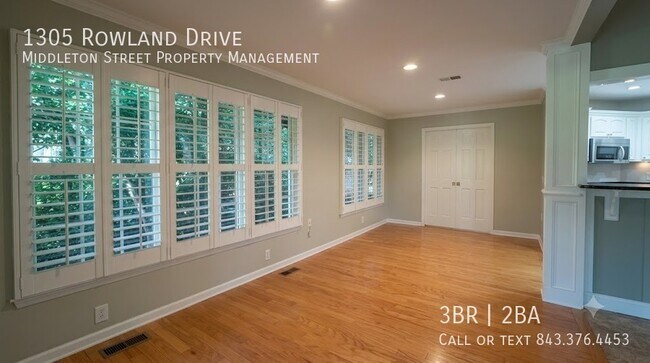 Building Photo - 1305 Rowland Dr