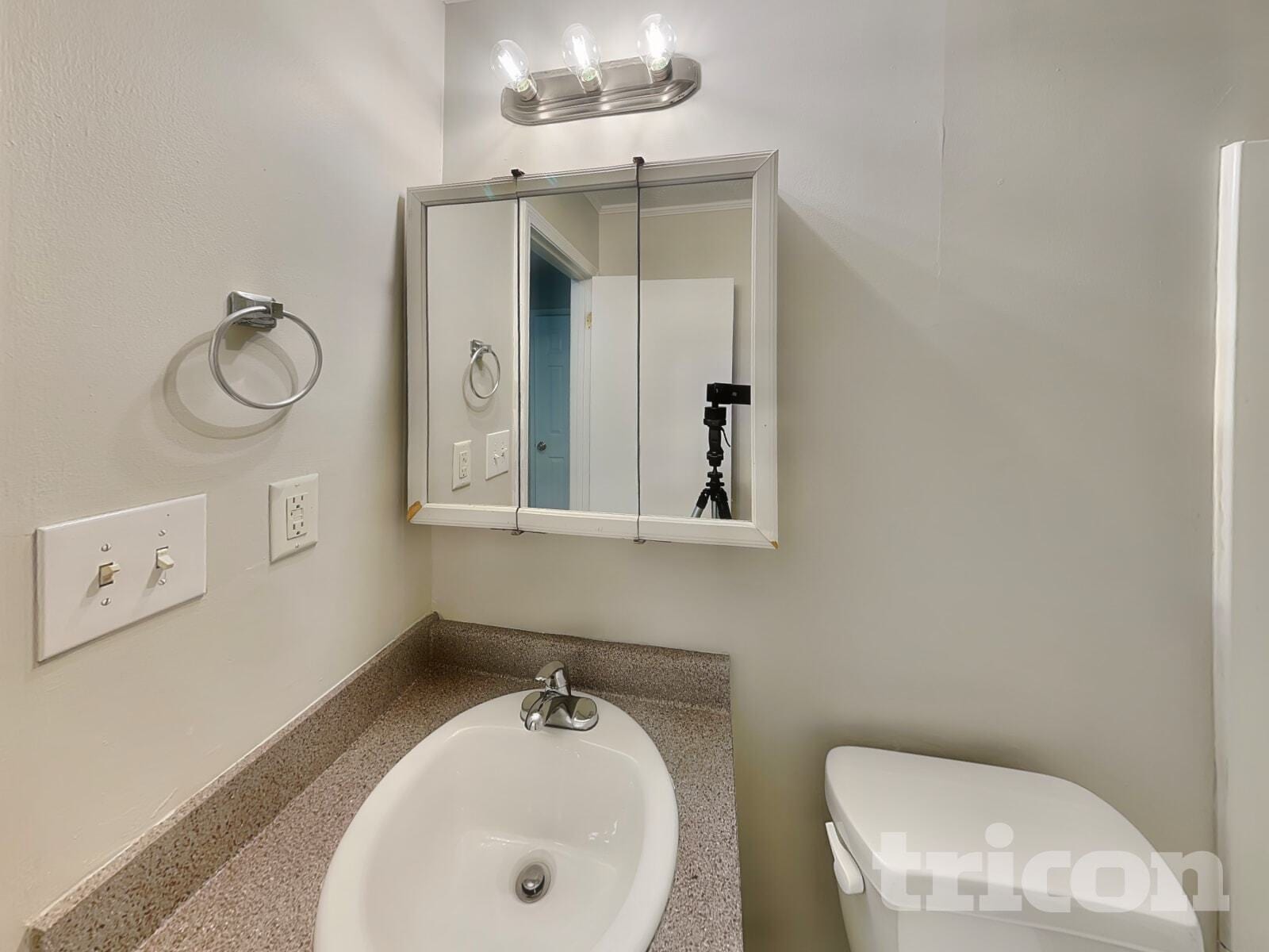 Building Photo - 3182 Lake Monroe Rd