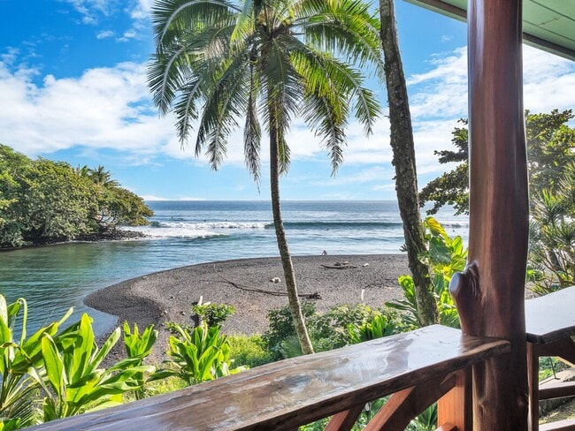 Building Photo - Oceanfront Estate: The Honolii Hale