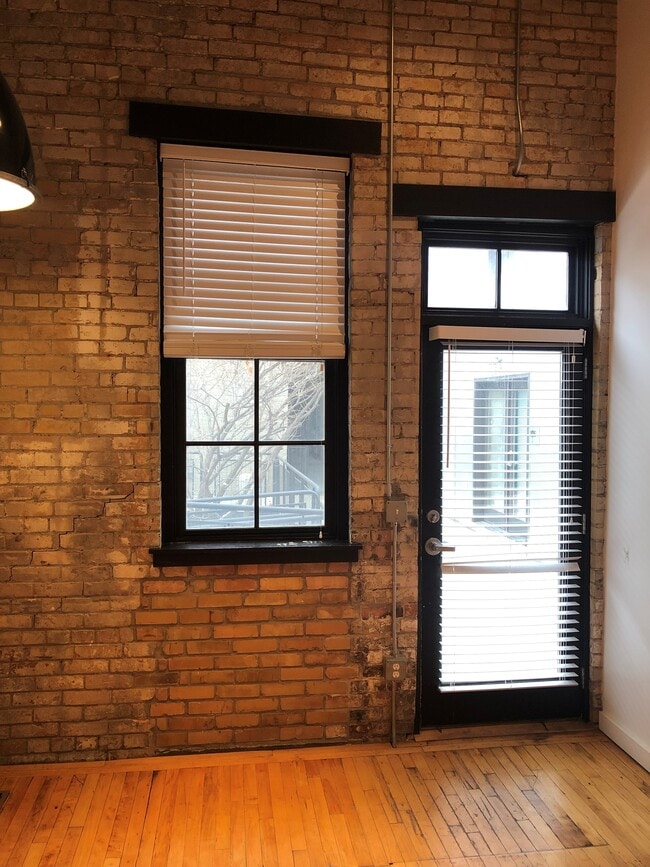 Building Photo - 346 Pierpont Ave