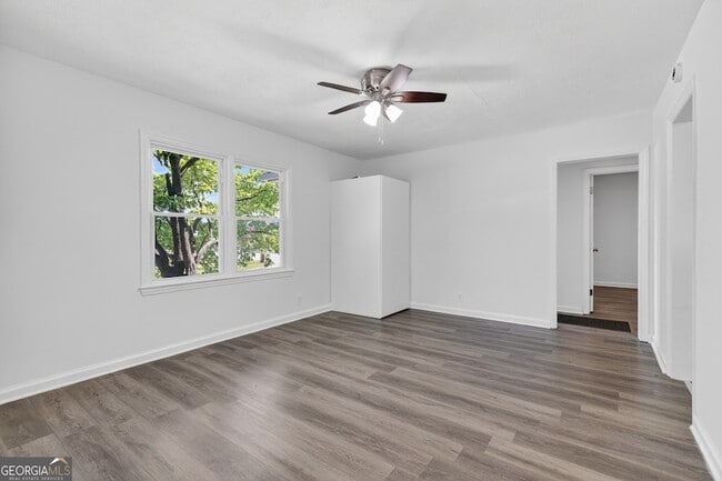 Building Photo - 2036 McPherson Dr