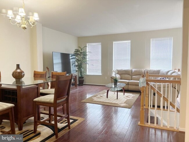 Building Photo - 12646 Heron Ridge Dr