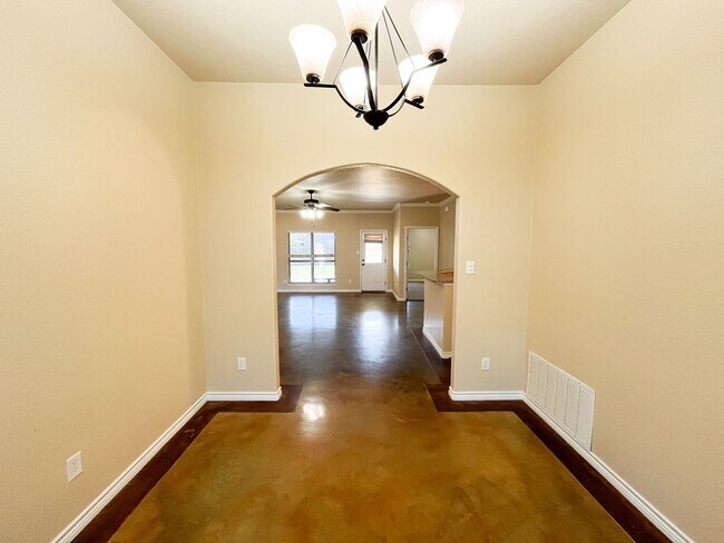 Building Photo - Available 7/16/2025 Beautiful 1 story, 4 b...