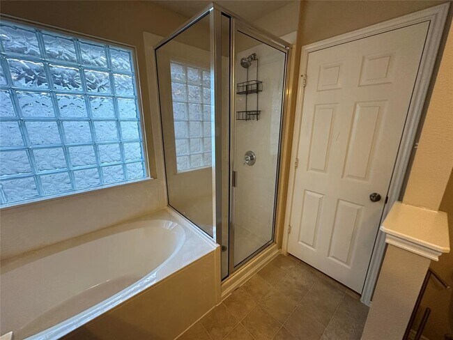 Building Photo - 10214 Maydelle Dr