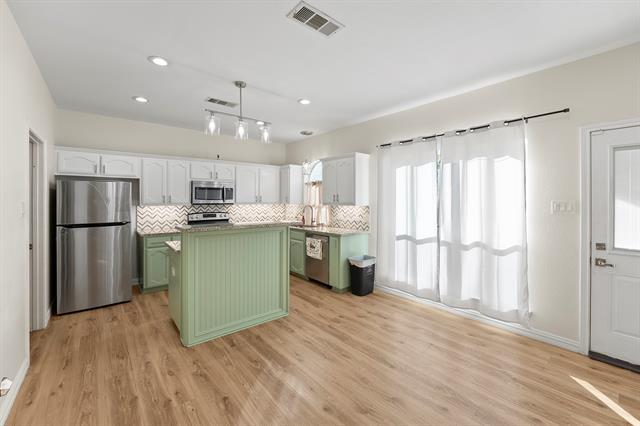 Building Photo - 5921 Ash Flat Dr