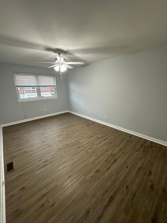 Building Photo - 8124 Ferndale St