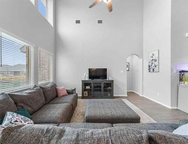 Building Photo - 3822 Venosa Ct