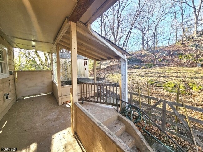 Building Photo - 95 Cannonball Rd