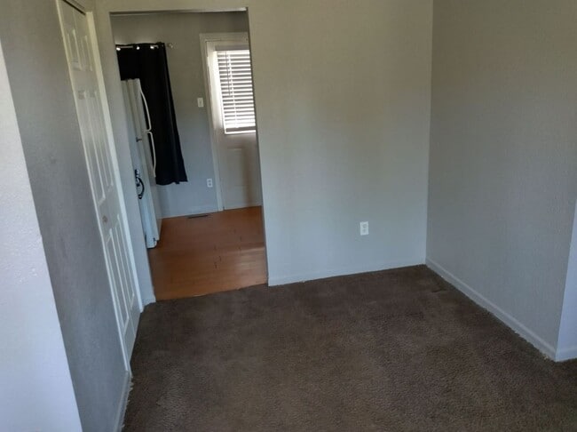 Building Photo - 1545 Uinta St