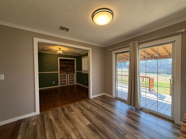 Building Photo - 2 Bedroom 1.5 Bath Home in Greeneville, TN