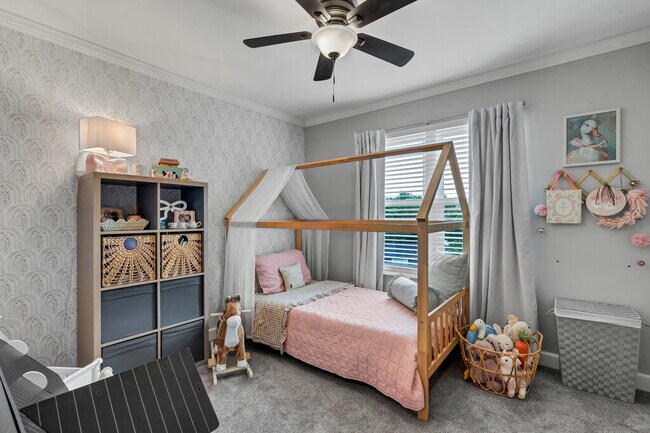 Building Photo - 2947 Meramar Dr